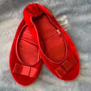 NWOT Talbots Velvet Ruby Slippers Size 7-8